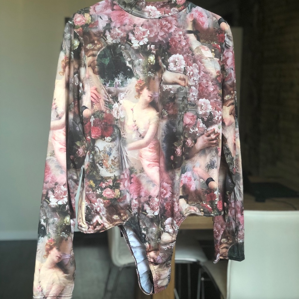 PrettyLittleThing mock neck long sleeve bodysuit - Picture 2 of 6